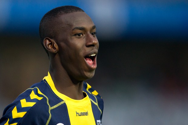 1-0: Ibini's header keeps Mariners ahead - Central Coast Mariners