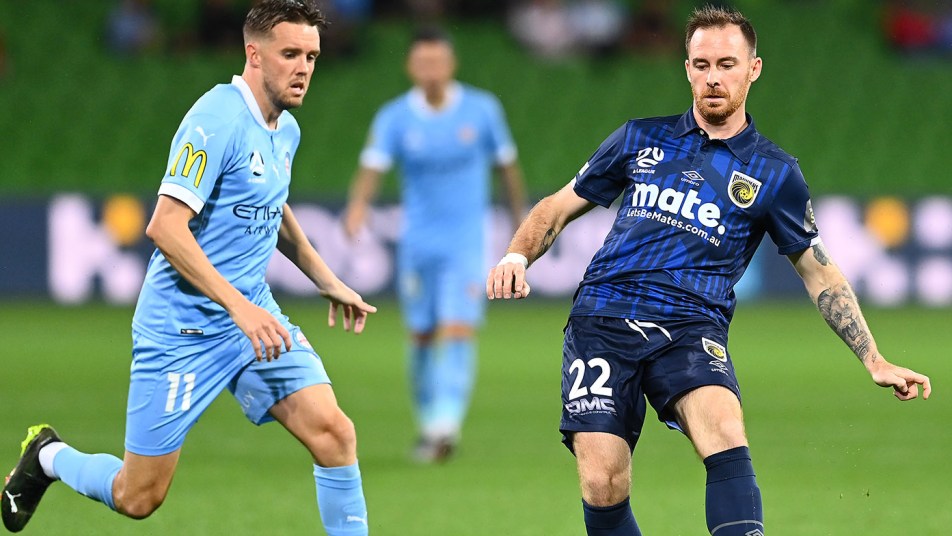 Mariners fall to slick City in Melbourne