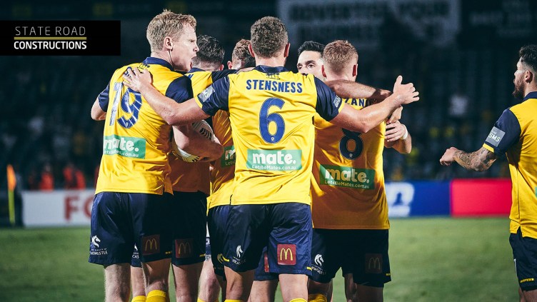 The team celebrates a goal in the last meeting with Melbourne Victory