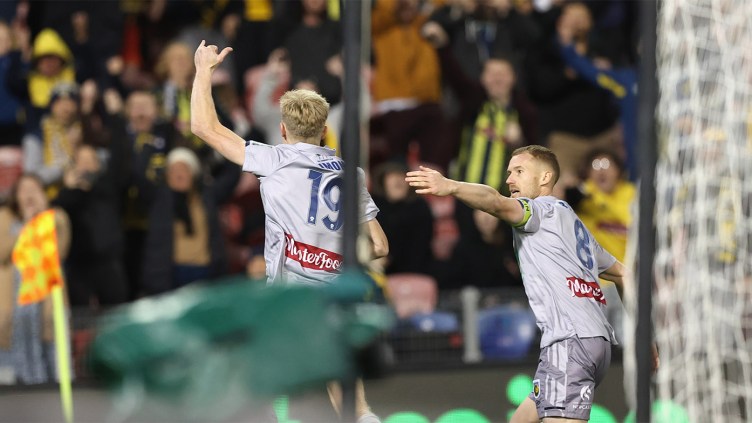 Simon and Bozanic celebrate the goal in the derby