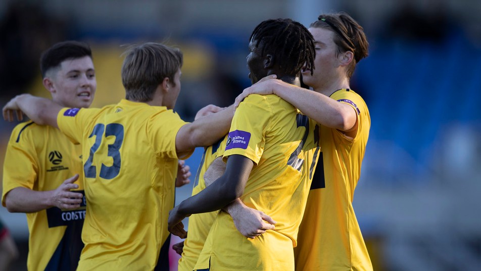 Mariners Academy: Mariners burst into top four with home win