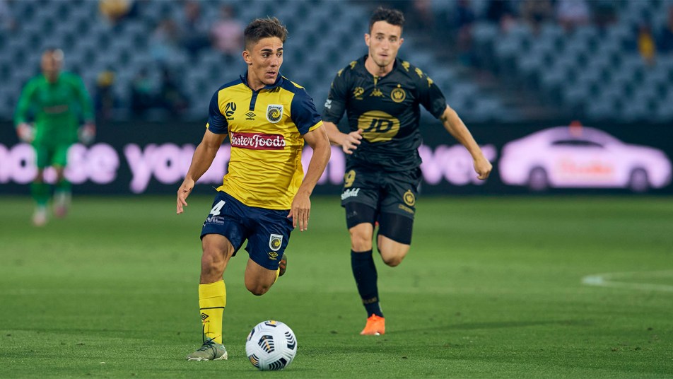 Josh Nisbet drives forward against Wanderers